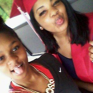 Meet your Posher, Naomi